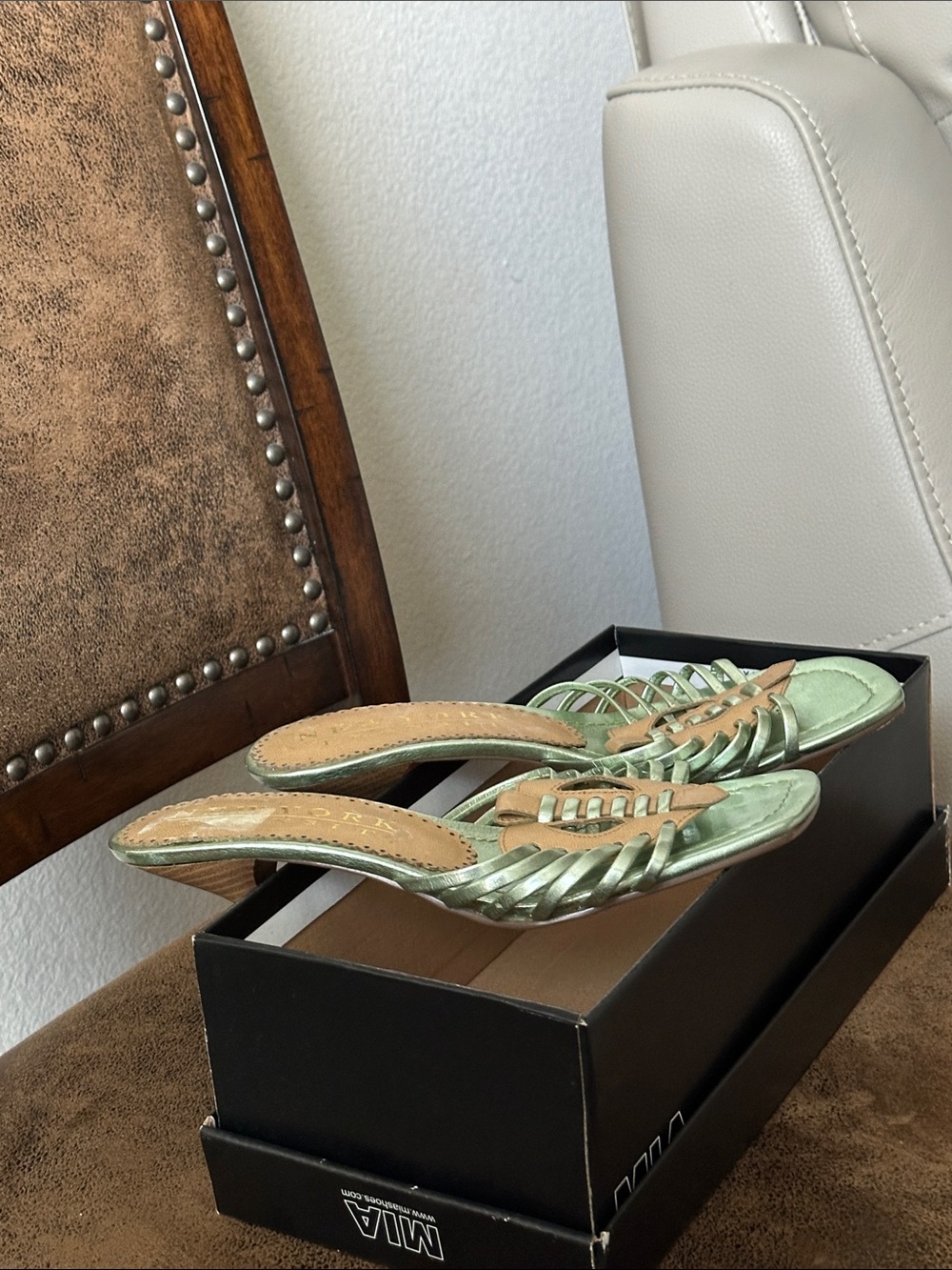 New York Transit Metallic Mint and Tan Slide Mules - Picture 7 of 12